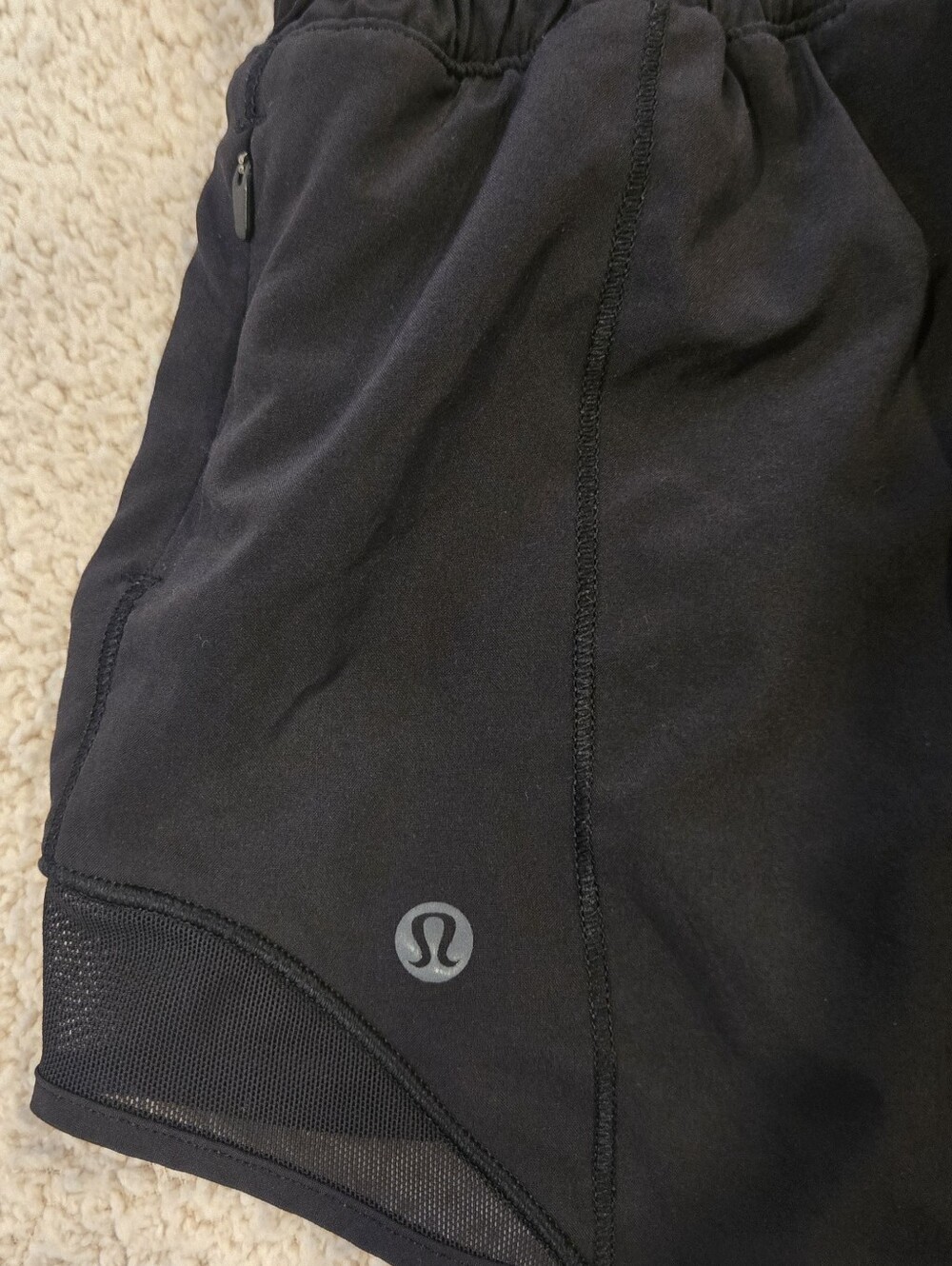 Lululemon Hotty Hot High Rise Shorts Black Alabama Crimson Tide Size 4 - Picture 4 of 5